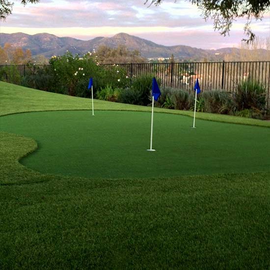 Artificial Grass Putting Green Installation from Smart Turf