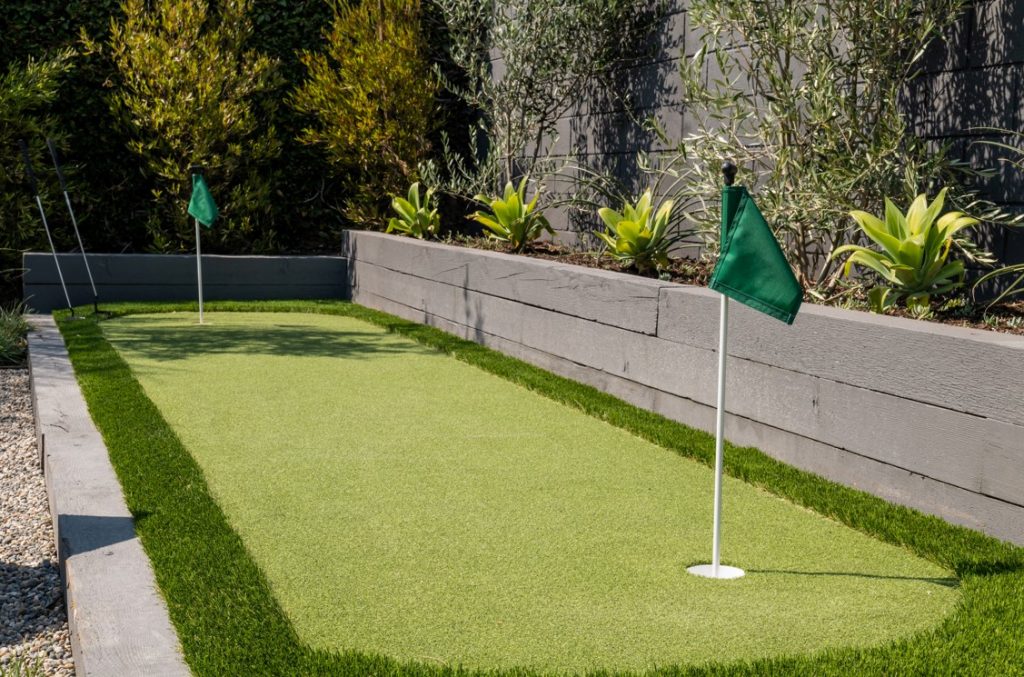 simple putting green artificial turf